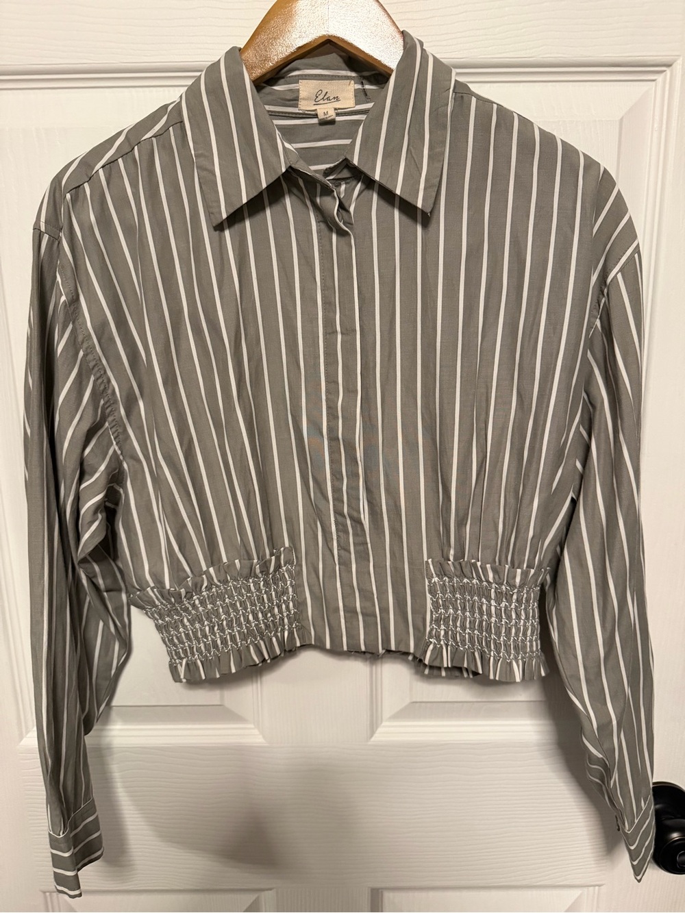 Elan Gray & White Striped Cropped Button-Up Top